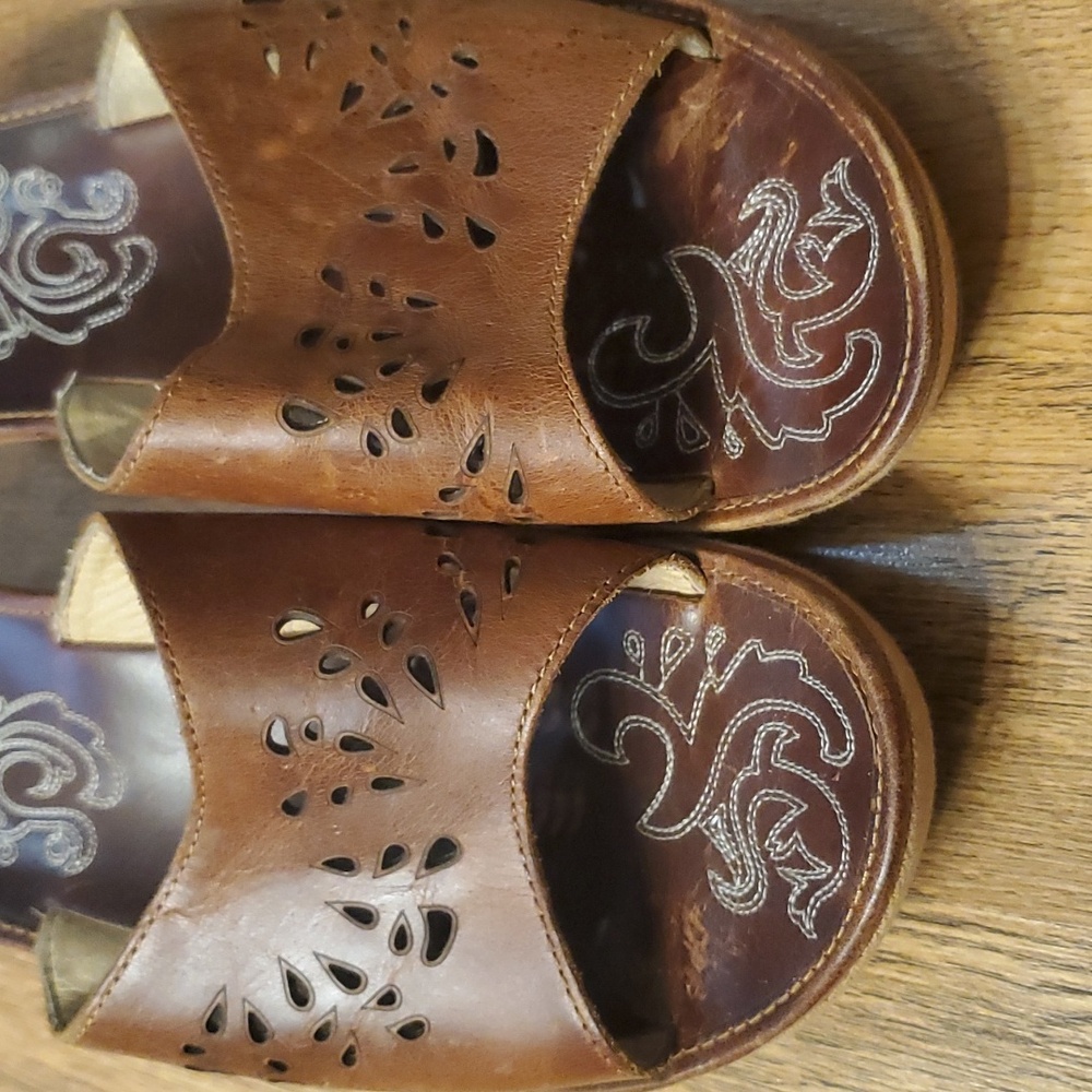 Olukai Womans Brown Leather Cutout Slide Sandals Size 10 - Picture 5 of 15